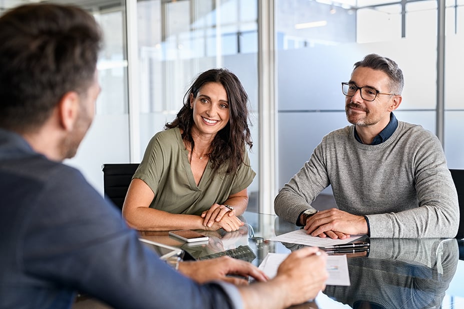 young-couple-meeting-with-a-financial-advisor